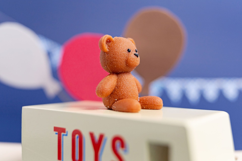 CND869TeddyBearVan_Lifestyle-8.webp