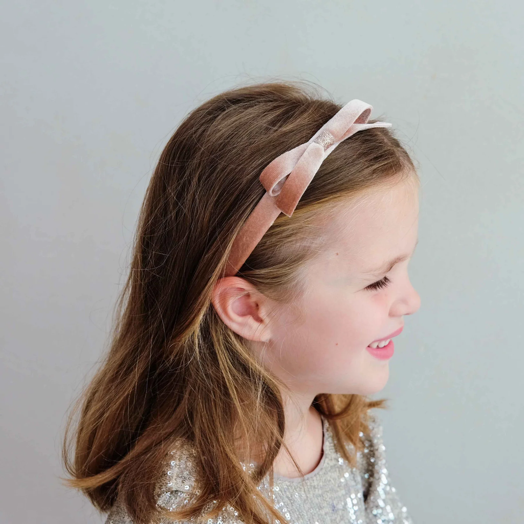 192134-04_VIOLET_BOW_HEADBAND_-_PINK_1800x1800.jpg.webp