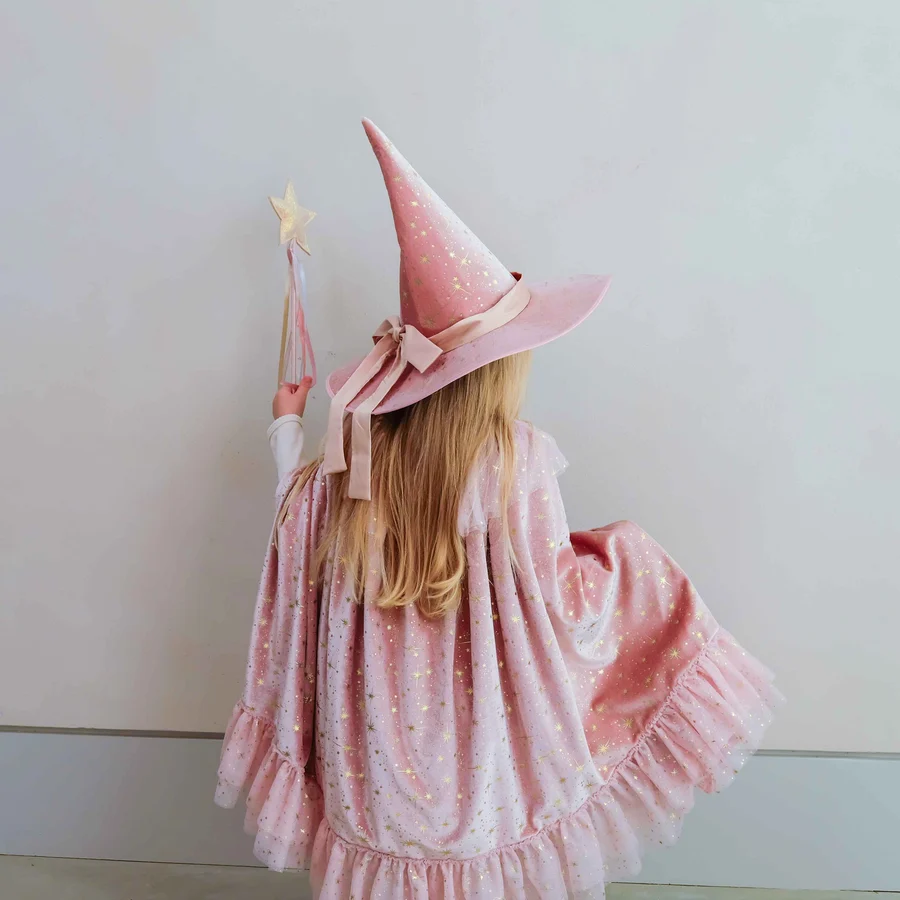 195015-21_PRETTY_SPARKLY_WAND_195030-04_ELSPETH_VELVET_WITCH_CAPE_195031-04_ELSPETH_WITCH_HAT_7e593fe2-8d38-4785-9b78-af2595406a04_900x.jpg.webp