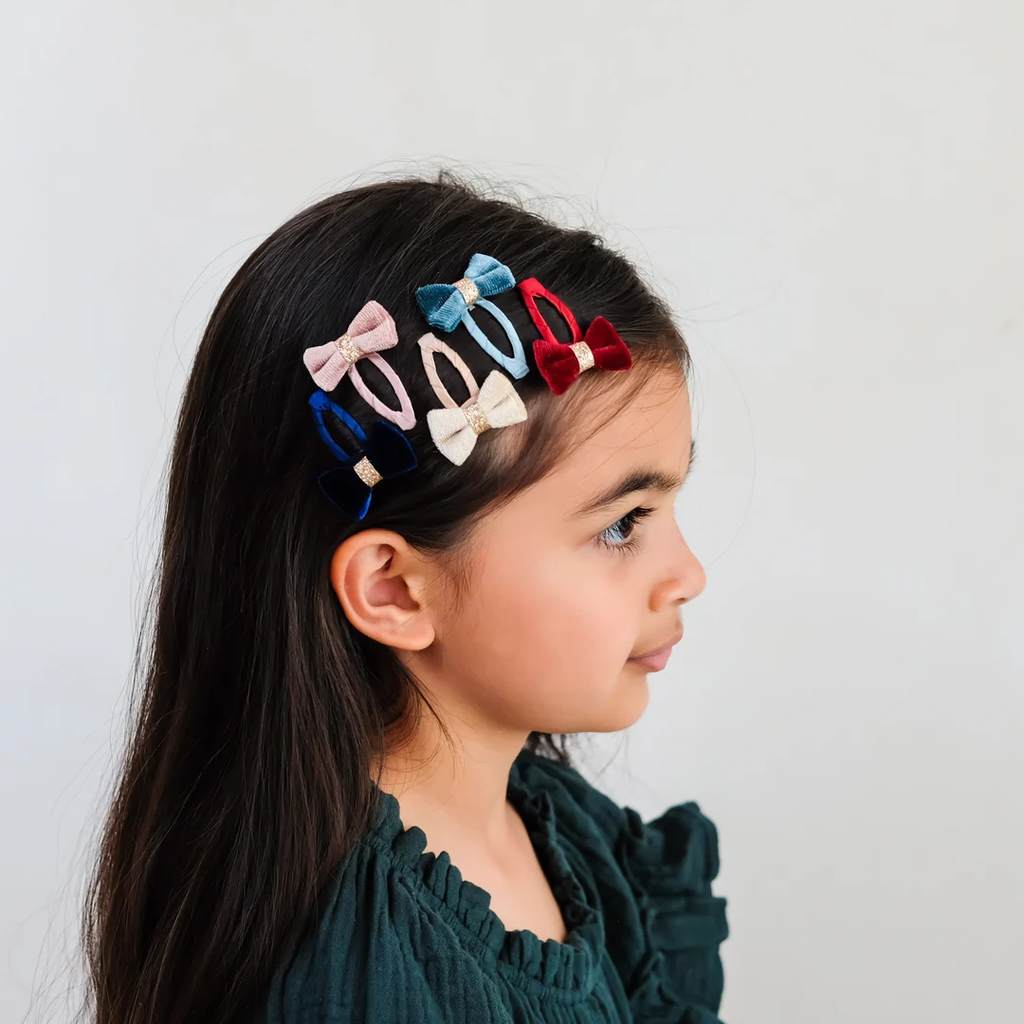 192062-23_TINKERBELL_VELVET_BOW_MINI_HAIR_CLIPS_2_1080x.jpg.webp