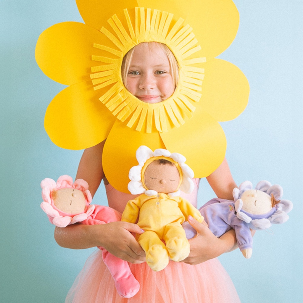dozy-dinkum-petal-collection-pip-buttercup-lifestyle-8_2000x.jpg