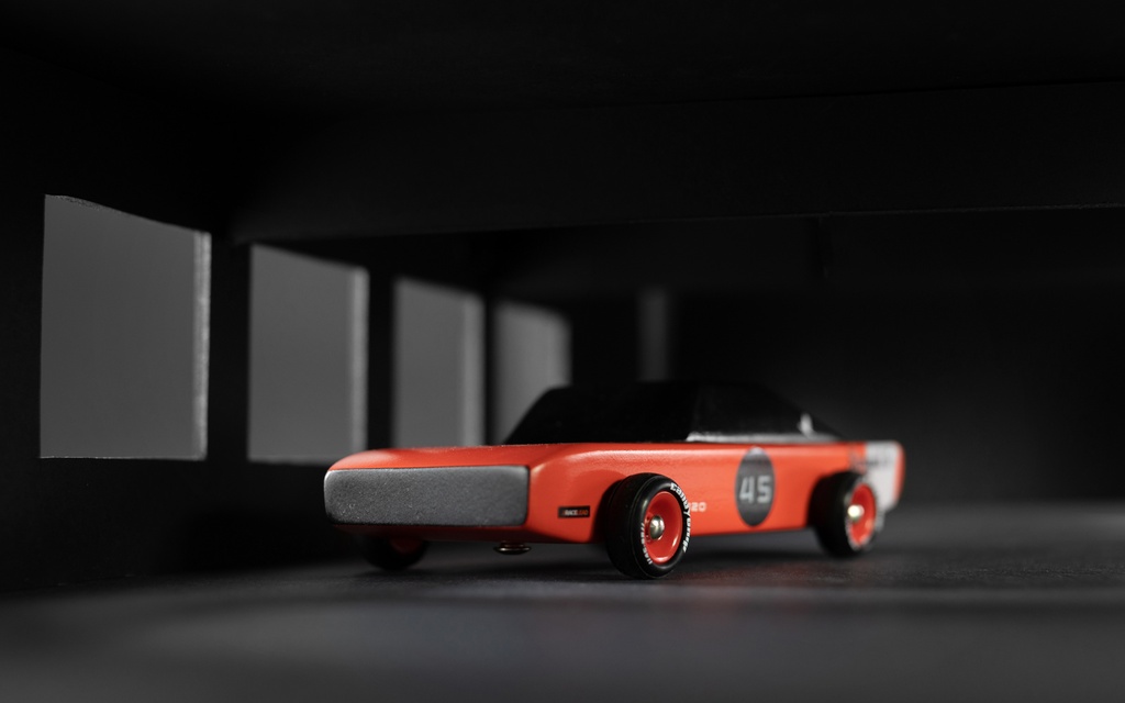 SeagullRed_LS_QFront.jpg