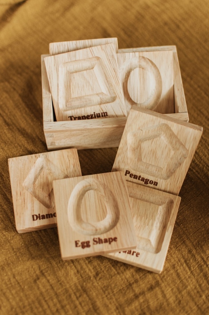 Geo Shapes Tracing Board