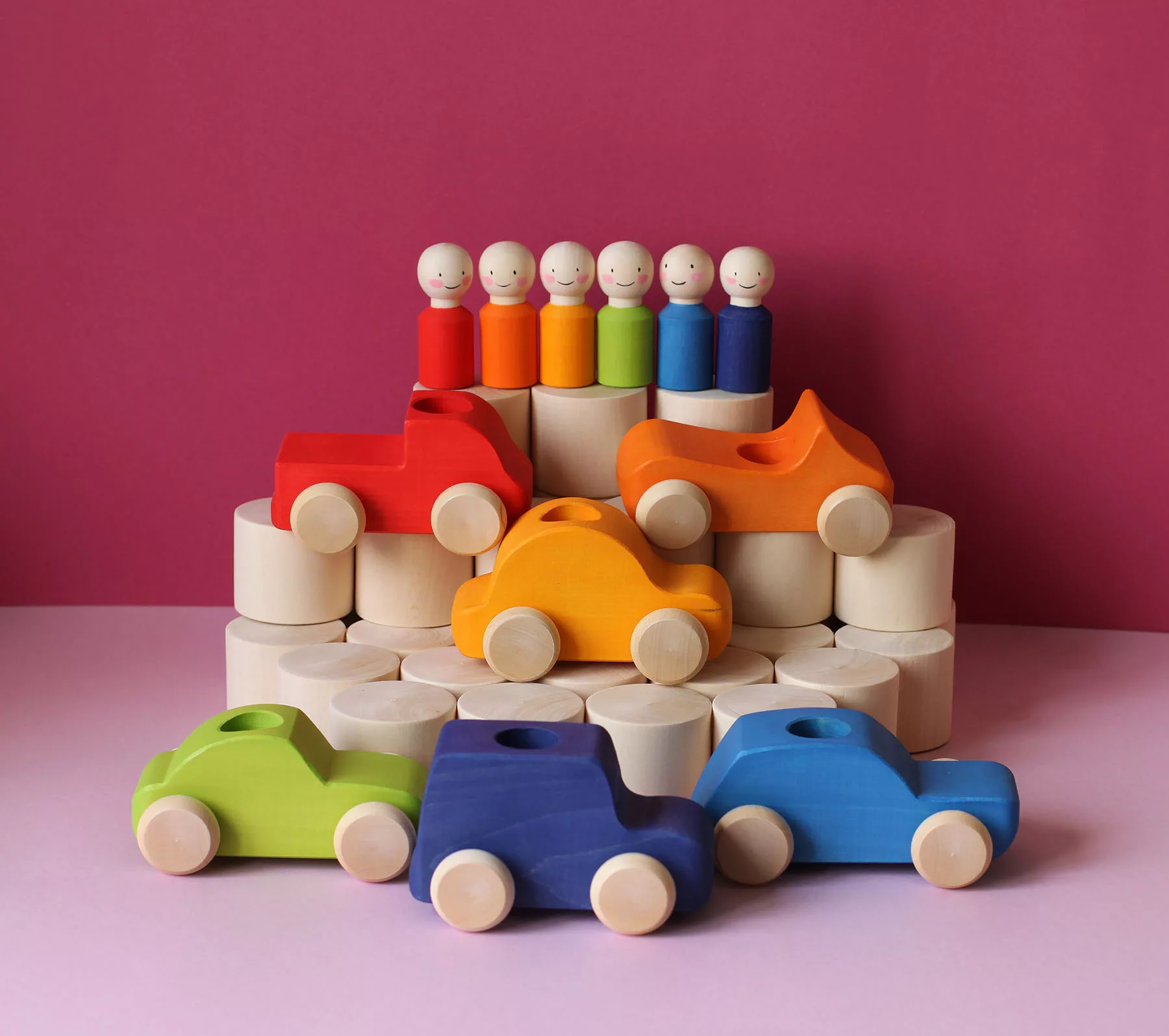 6 Peg People with Cars