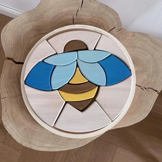 أحجية النحلة