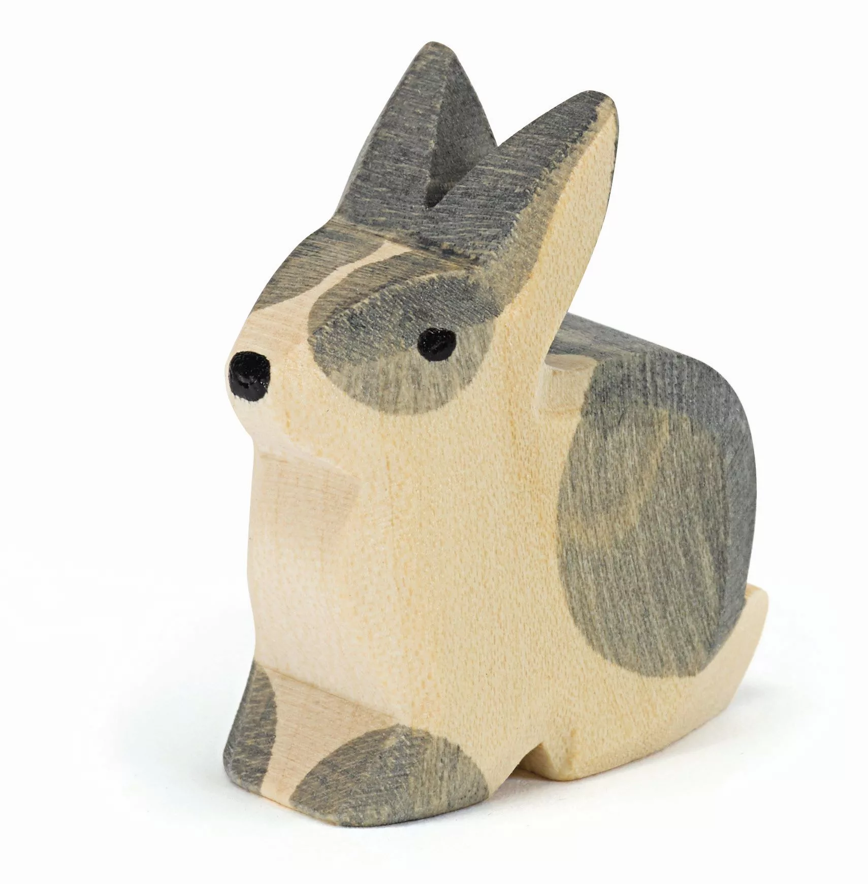 Rabbit b&w sitting