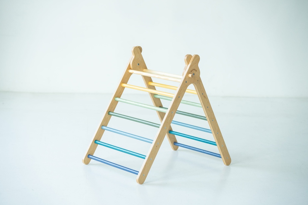 Short Climbing Pikler Triangle