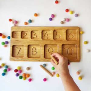 Sorting tray with numbers 1-10