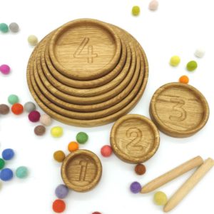 Set of sorting plates or round trays