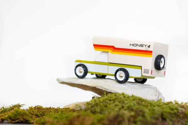 Honeybee Camper - Image 3