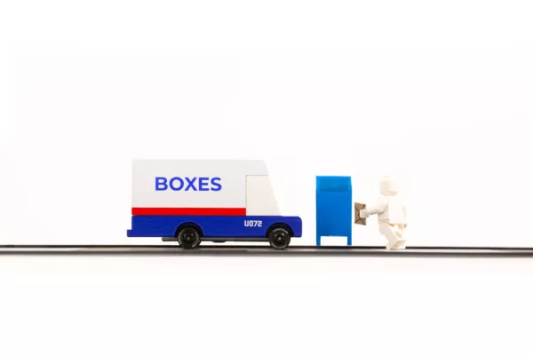 Mail Van - Image 6