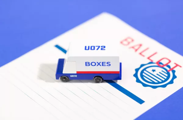 Mail Van - Image 4