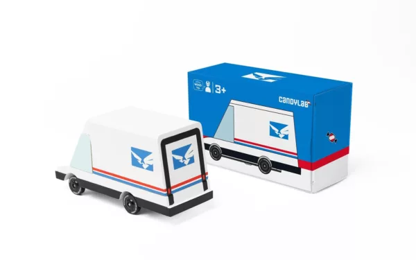 Futuristic Mail Van - Image 3