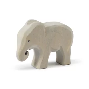 Elephant small eating